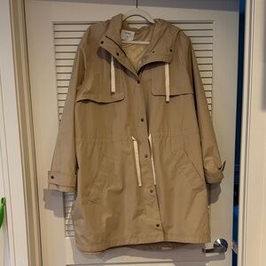 Old Navy Women's Beige Utility Jacket / Rain Coat, plus size